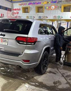 جيب جراند شيروكي